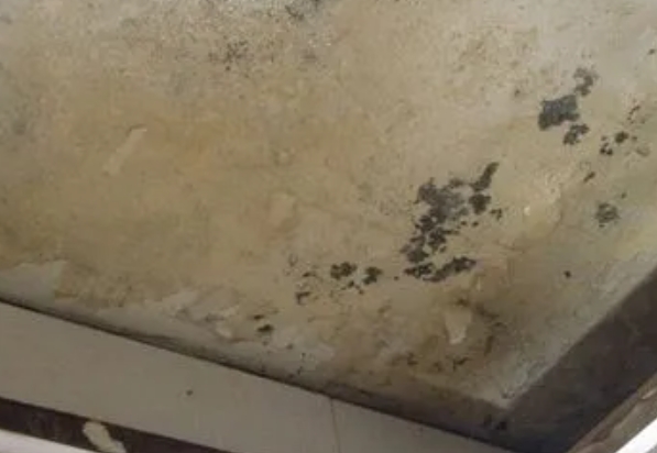 卧龙阳台漏水维修公司分享下卧龙卫生间渗水维修需要注意哪些问题。
